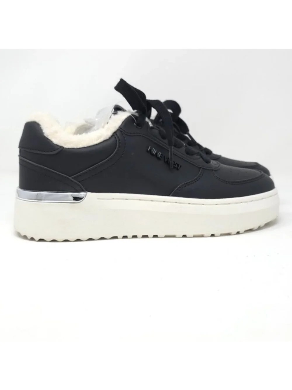 Nine West Black Platform Sneakers with Cream Lined Collar 7M